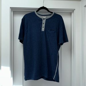 Men’s Blue and Gray Henley